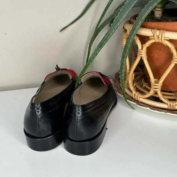 Vintage 80s/90s Talbots Made in Italy Loafers Black Leather Red Suede Tassel 6M - Picture 3 of 11